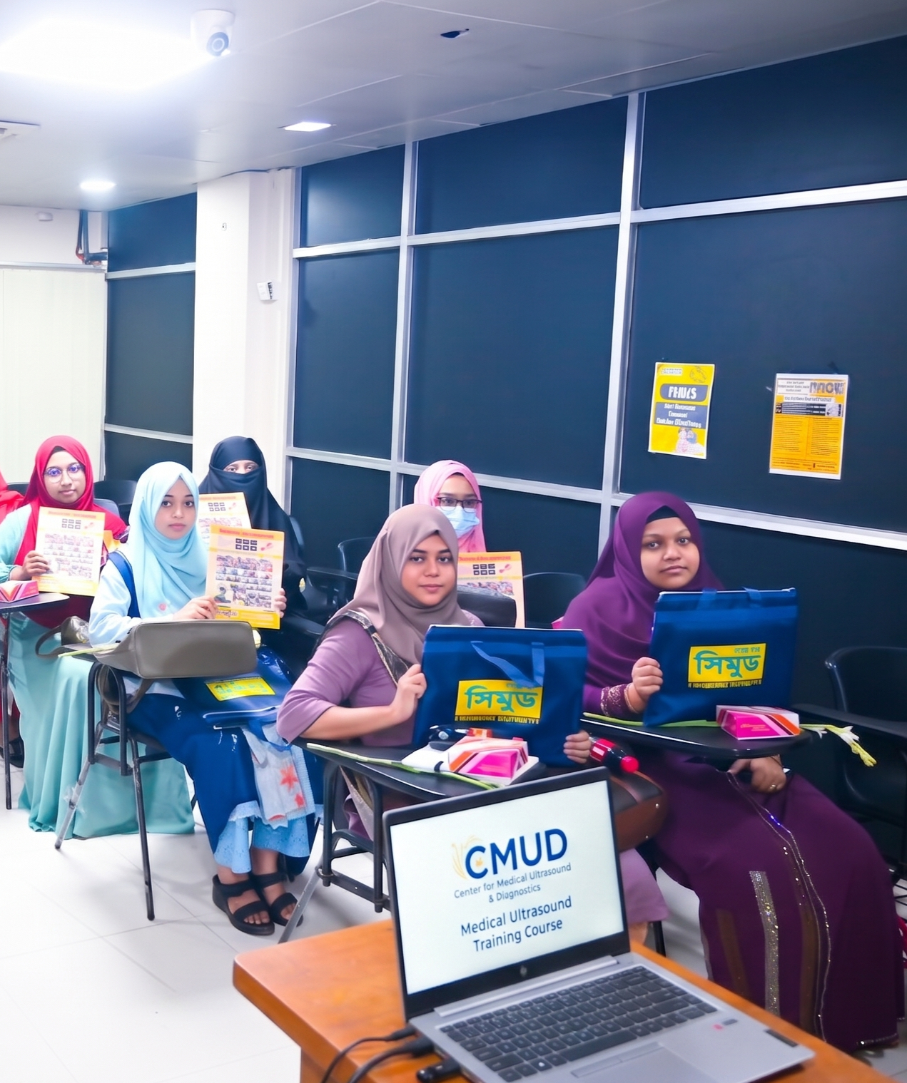 CMUD instructor demonstrating ultrasound scanning